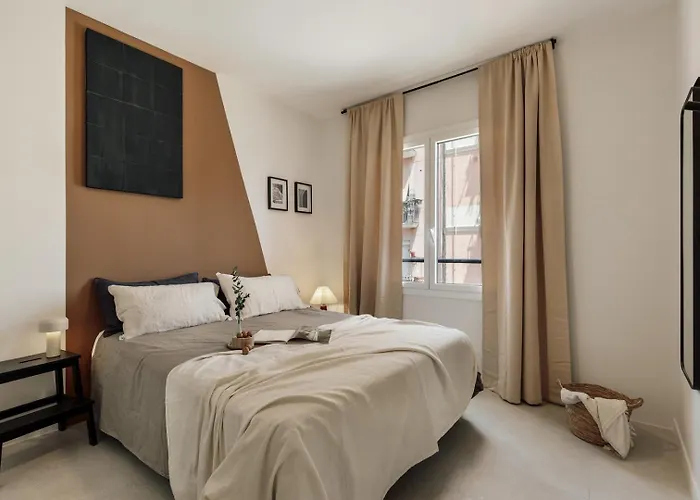 Gandoc - 3 Bedrooms And Terrace In Sants דירה ברצלונה